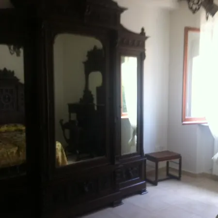 Alojamento de Acomodação e Pequeno-almoço Emmevvi Tropea